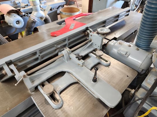 24" Oliver #12, Pattern Makers Jointer, 5 HP, 220 V, Rebuilt 2005, 1945 - Image 3