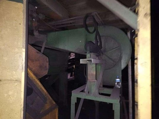 B & P #85B, muller with dust hood, motor & gearbox, batch hopper & cooling blower - Image 4