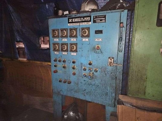 B & P #85B, muller with dust hood, motor & gearbox, batch hopper & cooling blower - Image 7