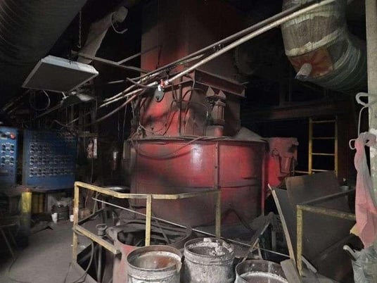 B & P #85B, muller with dust hood, motor & gearbox, batch hopper & cooling blower - Image 8