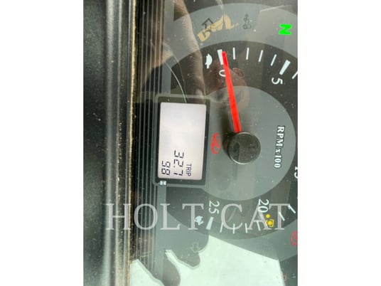 Mahindra 6075, Tractor, 98 hours, S/N: MU4C3380, 2023 - Image 5