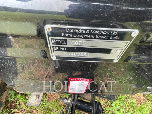 Mahindra 6075, Tractor, 98 hours, S/N: MU4C3380, 2023 - Image 6