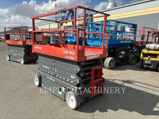 Skyjack, Inc. 4632, Articulated Boom Lift, 134 hours, S/N: 70035931, 2018 - Image 4