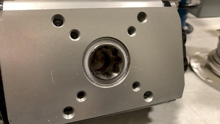 Radius HP #AS-030 RPM, Drive Motors, 120 psig, 2011 (2 available) - Image 2