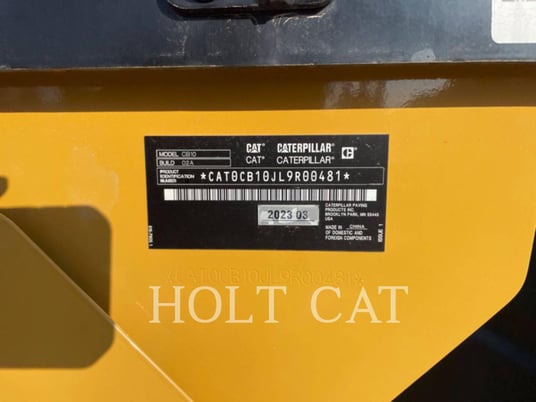 Caterpillar CB10, Vibratory Single Drum Asphalt, 7 hours, S/N: L9R00481, 2023 - Image 6