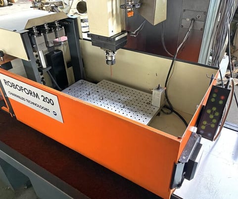 Charmilles #Roboform-200, Die Sinking Electrical Discharge Machine Machine, 16" width x 22" L Table, 21" Work - Image 5