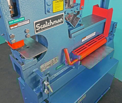 3" x 3" x 5/16" Scotchman #4014-CM, Hydraulic Ironworker, 40 Ton capacity, 1" Hole in 1/2" Plate, 3 HP, 220 V - Image 3