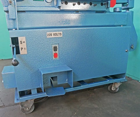 3" x 3" x 5/16" Scotchman #4014-CM, Hydraulic Ironworker, 40 Ton capacity, 1" Hole in 1/2" Plate, 3 HP, 220 V - Image 9