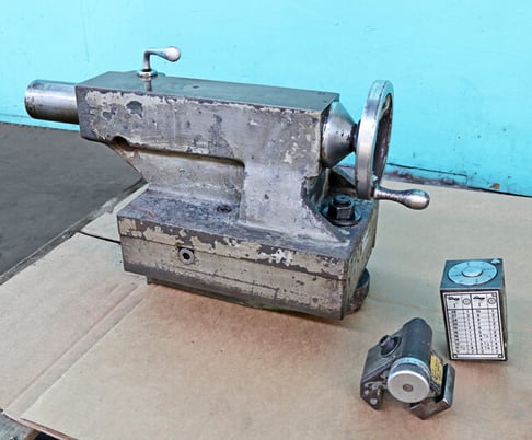 Quality, Tailstock, for 19" Lathe, 9.5" Center-Line height, 6" Travel, #4 MT Taper, 15.25" L x 10" width - Image 1