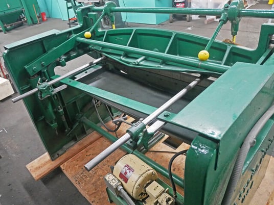 16 gauge x 4.4' Pexto #G52-A, Power Shear, 30" Back Gauge, 37" Front Gauge, 3 HP - Image 5