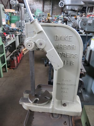 3 Ton, Dake #1-1/2-B, Ratchet Leverage Arbor Press, 18.25" stroke, 7 throat, 1.25" x 1.25" x 24.5" Ram, w/ - Image 2