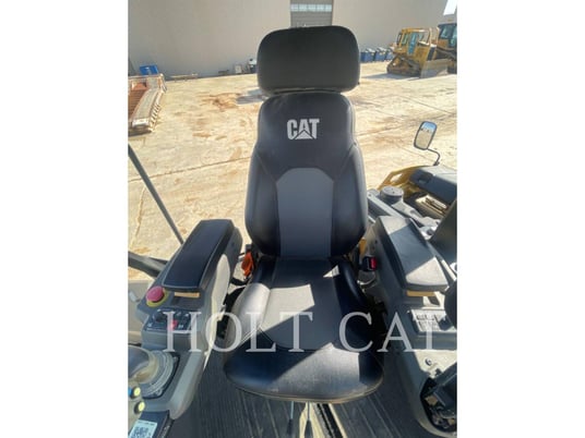 Caterpillar CB10, Vibratory Single Drum Asphalt, 77 hours, S/N: L9R00535, 2023 - Image 7