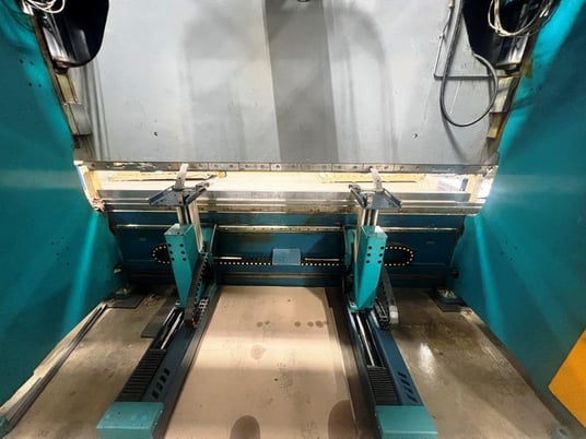 143 Ton, Pullmax Ursviken #Optiflex-130x82-3.1, 8-Axis CNC hydraulic press brake, 11.5'OA, 122" between - Image 4