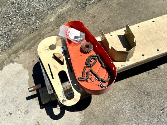 9" diameter x 13' long, Screw conveyor, carbon steel, 10" x 10" outlet - Image 6