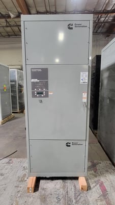 1600 Amp. Cummins OTPCF, automatic transfer switch, 3-pole, 480 Volts, Nema 1, 2009 - Image 1