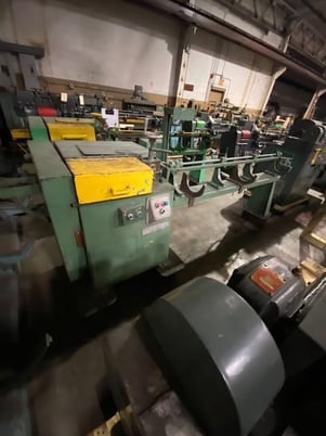 1/8" x 60" Shuster #1V18, wire straightener & cut-off machine, 20-150 FPM, 2-exit rolls, 1984 - Image 1