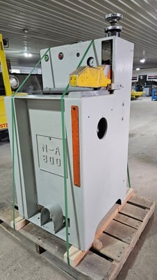 Nelson Atkinson #NA-800, right hand upcut saw, approx 12" x 24" table, 14" saw blade, 5 HP - Image 3