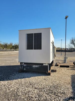 500 KW Spectrum, diesel industrial generator, 277/480 Volts, 2001 - Image 1