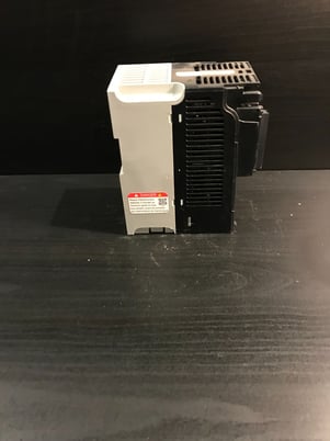 .5 HP Allen-Bradley, 25B-A2P5N114, VFD Mounting Base, Parts Only, 2.5 Amps, 200-240 Volts, 2014 - Image 2