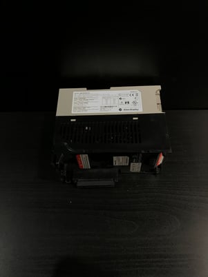.5 HP Allen-Bradley, 25B-A2P5N114, VFD Mounting Base, Parts Only, 2.5 Amps, 200-240 Volts, 2014 - Image 4