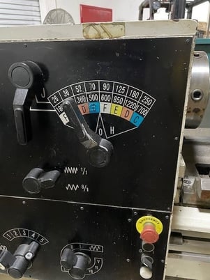 16" x 60" Clausing #CV-1660, 4-1/16"spindle hole, 26-1700 RPM, 3-jaw 12" chuck, taper attach., 2006 - Image 3