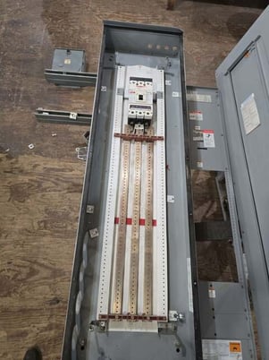 400 Amp. Eaton, PRL3A Pow-R-Line, Panelboard, 480 Volts 3PH 3W MCB HKD 400 Amp Panel 3R Encl - Image 3