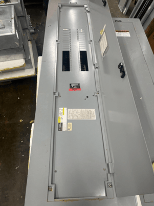 400 Amp. General Electric, AEF3424MBX, Panelboard, 480/277 Volts 3PH 4W Indoor Encl 42Cir MLO SFHA36AT0250 - Image 1