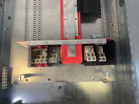 1200 Amp. Square D HCP I-Line, Panelboard, 480/277 Volts 3PH 4W 30Cir MLO Indoor Encl HC4259DB - Image 7