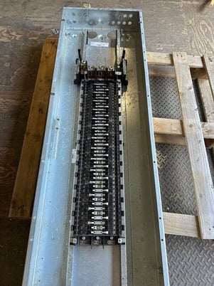 400 Amp. Square D NQ, Panelboard, 208Y/120 Volts 3PH 4W Indoor Encl 84 Circuit MLO Main Lug P525 - Image 2