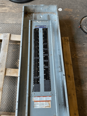 400 Amp. Square D NQ, Panelboard, 208Y/120 Volts 3PH 4W Indoor Encl 84 Circuit MLO Main Lug P525 - Image 3