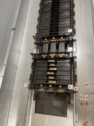 600 Amp. Square NF, Panelboard, 480/277 Volts 3PH 4W 66 Cir Indoor Encl MLO 600 Amp MH74BE P653 - Image 5