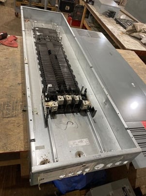600 Amp. Square NF, Panelboard, 480/277 Volts 3PH 4W 66 Cir Indoor Encl MLO 600 Amp MH74BE P653 - Image 7