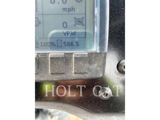 Caterpillar CP56B CAB, Vibratory Single Drum Pad, 910 hours, S/N: P5601225, 2023 - Image 5