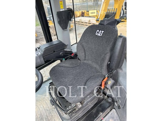 Caterpillar CP56B CAB, Vibratory Single Drum Pad, 910 hours, S/N: P5601225, 2023 - Image 7