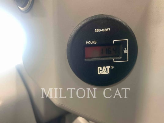 Cat 903D, Wheel Loader, 197 hours, S/N: MZY01373, 2022 - Image 5