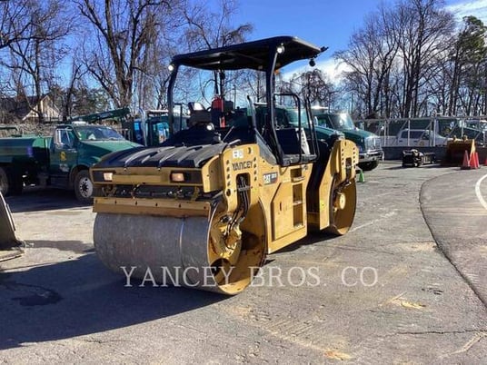 Caterpillar CB10, Compactor, 5329 hours, S/N: P8P00412, 2019 - Image 5