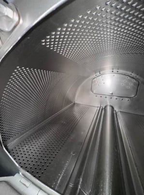 220 Lb. Milnor #42044SP2, Washer Extractor, Divided Cylinder, Pass-Thru, Hydro Cushion, 480 V., 2006 - Image 10