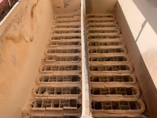 68000 acfm CMI reverse air baghouse, 1008 bags (24 doors x 42 bags), portable - Image 10