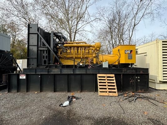 2500 KW Caterpillar #3516C, Standby Generator, Diesel Type, Sound Attenuated, Tier 2 Emissions, 3353 HP, 480 - Image 9