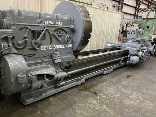 100" x 580" Betts #57R, engine lathe, 63.5" swing over cross slide, 96" face plate diameter, motorized - Image 1