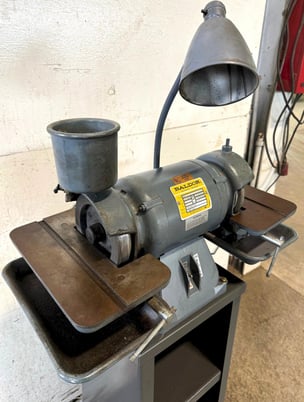 Baldor #500, double end carbide grinder, 6" wheel, 1-1/4" bore, 3/4" shaft, 1/2 HP, 3600 RPM, pedestal base - Image 5