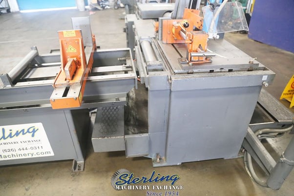 18" x 22" Hem #V100LA-3, vertical band saw - Image 3