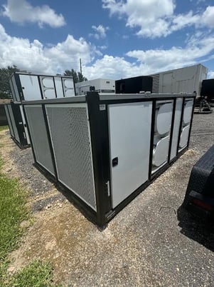 30 Ton, A.e.s #DH44TTAB, HVAC unit, 2 compressors, R-410A, 2 fans, 1 evaporator fan, 2 heater, 460 V., 2019 - Image 1