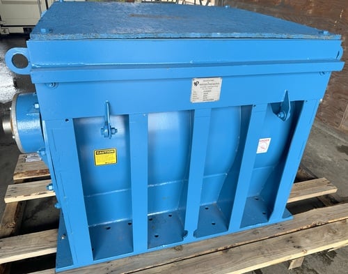 35" x 45" Western feeder, rotary airlock valve, rebuilt - Image 2