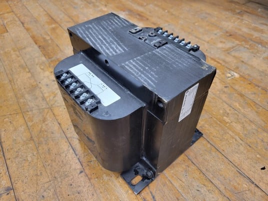 Allen-Bradley 1497B-A14-M12-0-N, Current Control Transformer, 3 KVA, 120/240 Volts, 50/60Hz, Series A - Image 1