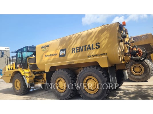 Caterpillar 725WW, Water Truck, 2871 hours, S/N: 3T900775, 2023 - Image 3