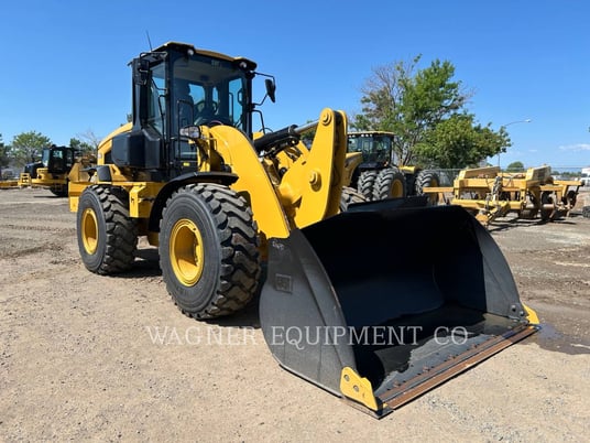 Cat 938, Wheel Loader, 246 hours, S/N: EZY01693, 2025 - Image 2