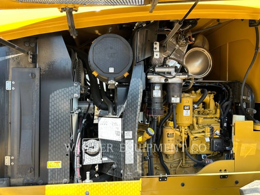 Cat 938, Wheel Loader, 246 hours, S/N: EZY01693, 2025 - Image 6
