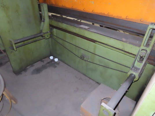90 Ton, Verson #306-90, hydraulic press brakes, 8' overall, 78" between housing, 3" stroke, 12" Shut Height - Image 6