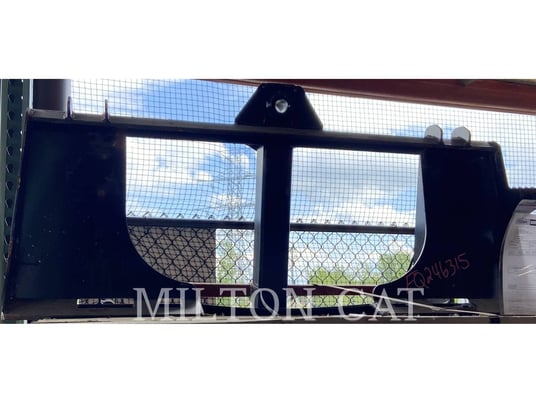 Caterpillar SSL 39" SINGLE BALE SPEAR, S/N: 2321BBS20062, 2023 - Image 4